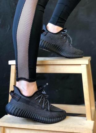 Полностью рефлективные кроссовки adidas yeezy boost 350 черного цвета (36-45)💜4 фото