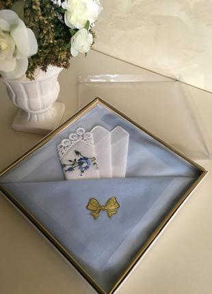 Вынтажный набор комплект батистовых носовых платков ручная вышивка