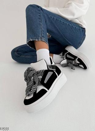 Распродажа крутящие молодежные кроссовки на повышенной подошве белые черные2 фото