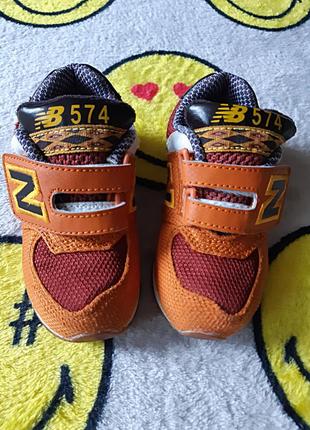 Детские оранжевые кроссовки new balance 5741 фото