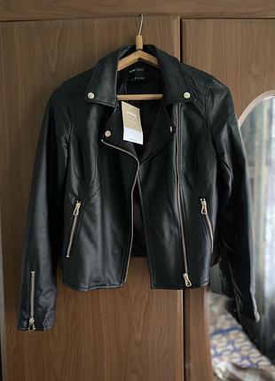 Крутая новая куртка косуха кожанка наложка