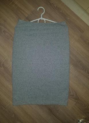 Сіра плотна утягуюча спідниця юбка міді2 фото
