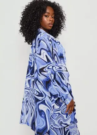 Брендова блуза оверсайз boohoo