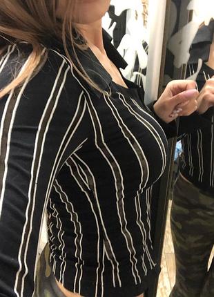 Сорочка в діловому стилі