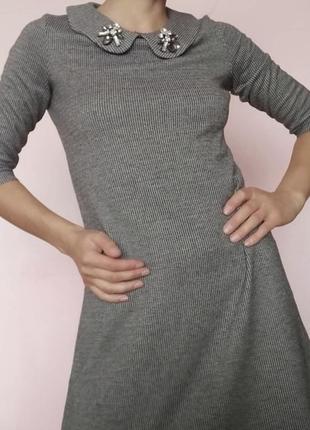 Ніжна сукня з комірцем size xs