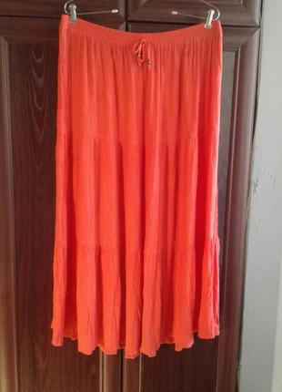 Яркая длинная трехъярусная вискозная юбка жатка индия в пол .papaya .батал .1 фото