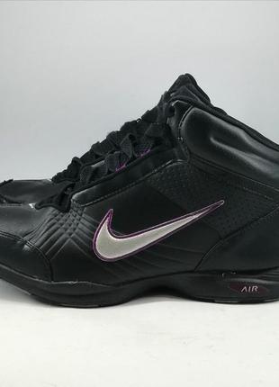 Кроссовки nike. оригинальные1 фото