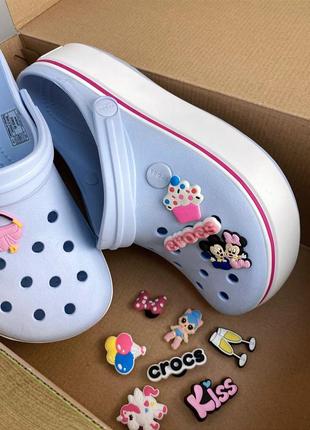 Женские кроксы на платформе crocs crocband platform clog light grey/rose серые