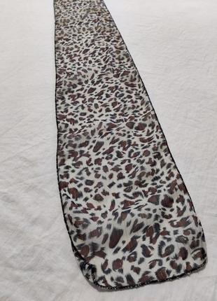 Жіночий шарф з тваринним принтом4 фото
