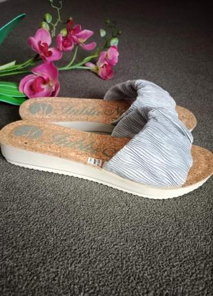 Стильные шлепанцы inblu. серебро