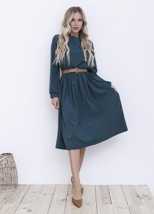 Зелене приталені плаття з довгими рукавами