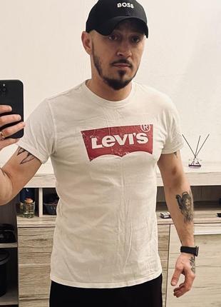 Футболка levis оригинал размер м