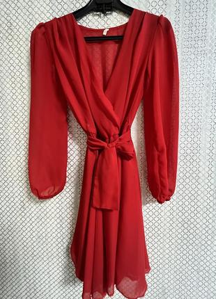 Сукня коротка червона