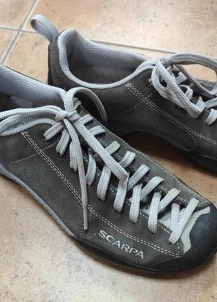 Кросівки,scarpa