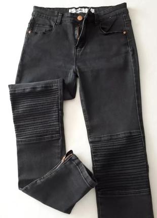 Джинсы черные и белые