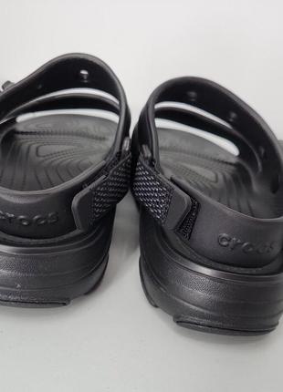 Крокс классік сандалі чорні crocs classic sandal all-terrain black / black7 фото