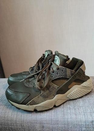 Кросівки nike air huarache хакі,розмір 36-372 фото