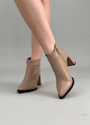 Женские кожаные ботинки на каблуке ботильоны7 фото