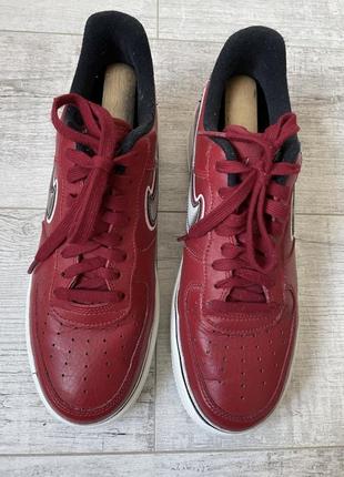 Чоловічі кросівки nike air force 1 07 lv nba varsity red