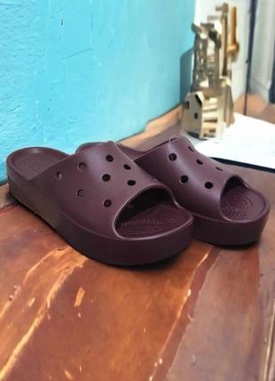 Крокс класік шльопанці платформа бордові crocs classic platform slide dark cherry