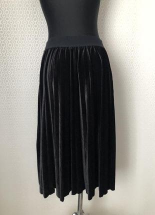 Классная черная велюровая / плюшевая плиссированная юбка плиссе от lindex, размер s (m-l)5 фото