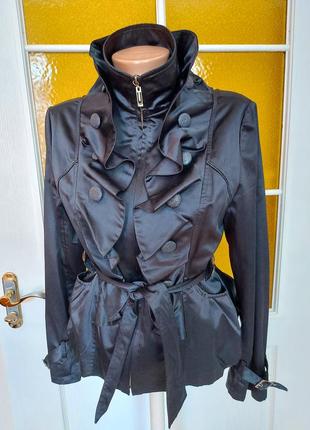 Стильний атласний піджак- куртка.