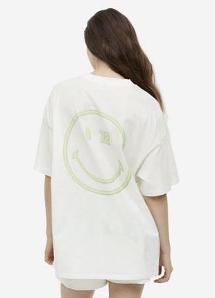 Футболка в принт h&m2 фото