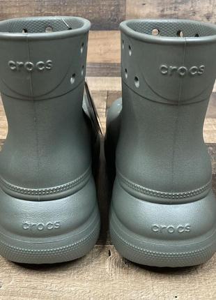 Крокс краш платформа чоботи гумові жіночі оливкові crocs crush rain boot dusty olive7 фото