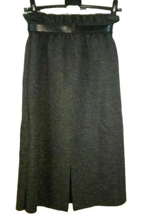 Безпечна оплата❤️ сіра базова міді спідниця в рубчик. щільна трендова міді спідниця. хс-м.