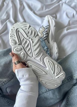 Жіночі кросівки adidas ozweego white10 фото