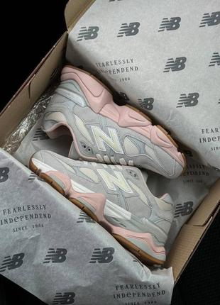 Жіночі кросівки new balance 9060 gray pink