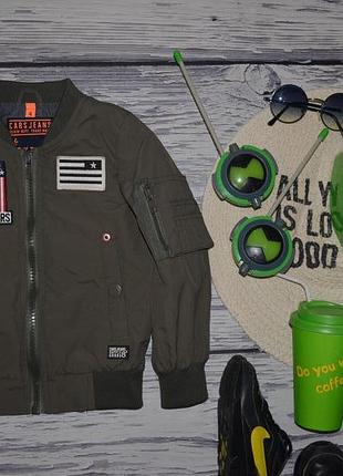 4 г 104 см фирменная деми куртка курточка спортивная эффектный бомбер американка с патчами