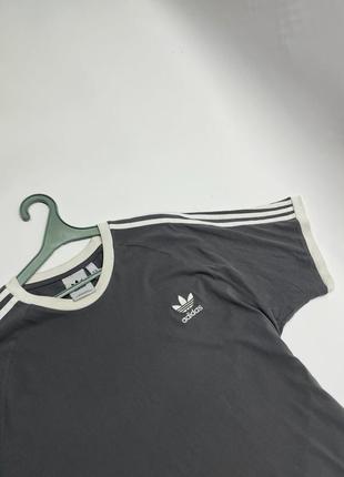 Футболка adidas