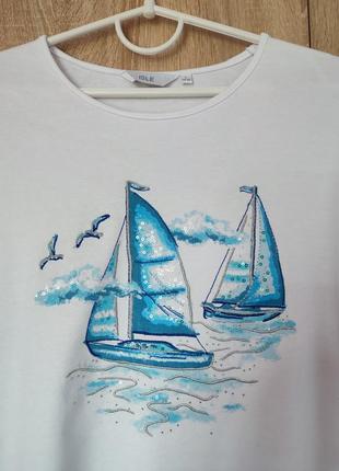Біла бавовнчна футболка з морським принтом розмір 52-542 фото