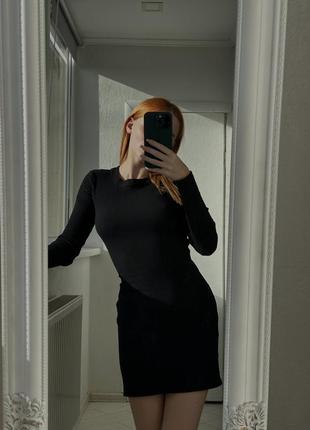 Чорна сукня bershka1 фото