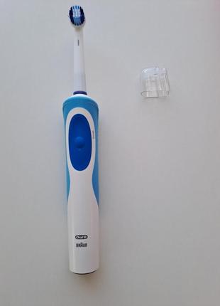 Насадка на електричну зубну щітку oral-b6 фото