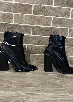 Ботинки новые, оригинал