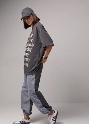 Жіночий костюм двійка з футболкою та джогерами5 фото