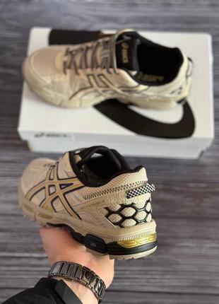 Чоловічі кросівки asics gel kahana 8 beige gold6 фото