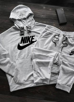 Весняний, чоловічий спортивний костюм nike