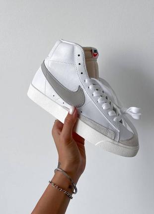 Кросівки жіночі весняні кросівки купити nike air force