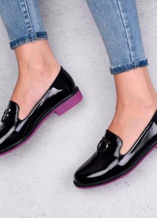 Стильные черные лаковые туфли балетки лоферы низкий ход модные