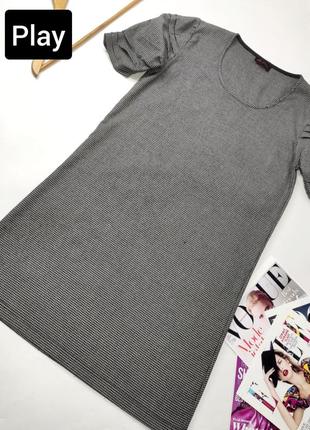 Сукня жіноча сірого кольору з короткими рукавами в клітинку від бренду play l