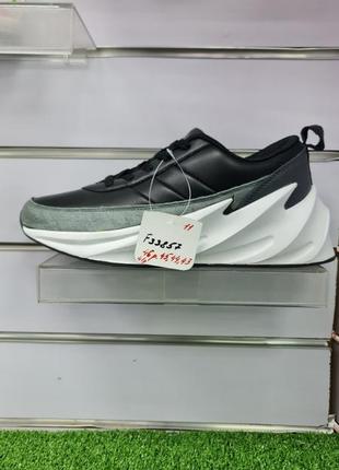 Мужские черные кроссовки adidas sharks кожа 41-46 размер f338571 фото