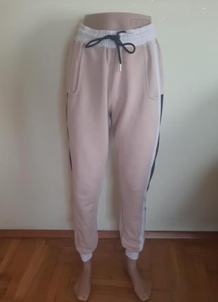 Спортивні штани XS / 42