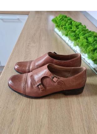 Закрытые кожаные туфли  на низком ходу clarks 🌺