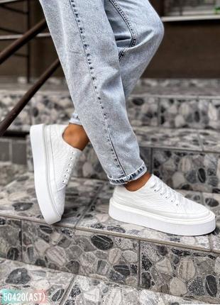 Шкіряні жіночі білі кеди з натуральної шкіри