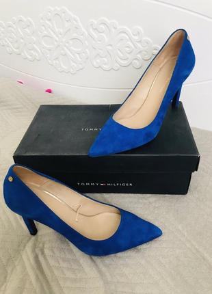 Tommy hilfiger женские туфли, лодочки, замшевые.
