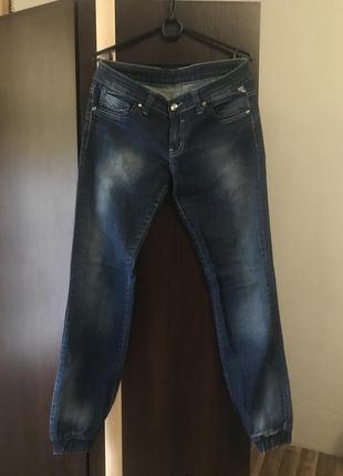 Джинси