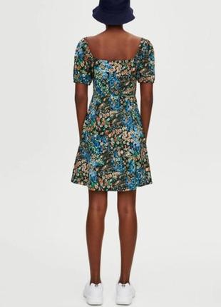 Сукня жіноча коротка трапеція в квітковий принт від бренду pull bear s3 фото